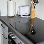 Dutti's - A L 2 L 4 Beds L Tv L Wifi L Kitchen L Parking L Autobahn Apartment Duisburg