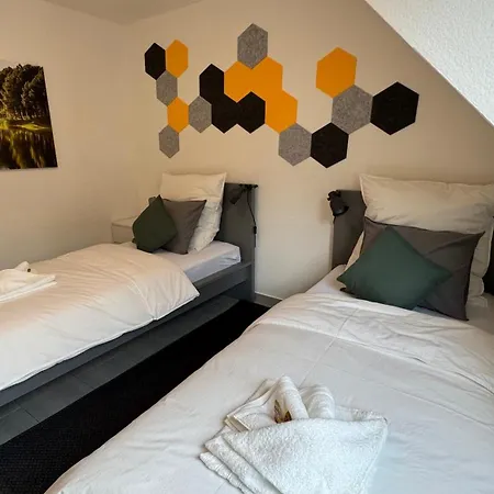L 2 L 4 Beds L Tv L Wifi L Kitchen L Parking L Autobahn Duisburg