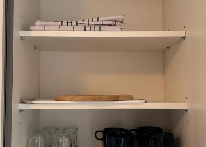 Apartment A L 2 L 4 Beds L Tv L Wifi L Kitchen L Parking L Autobahn *