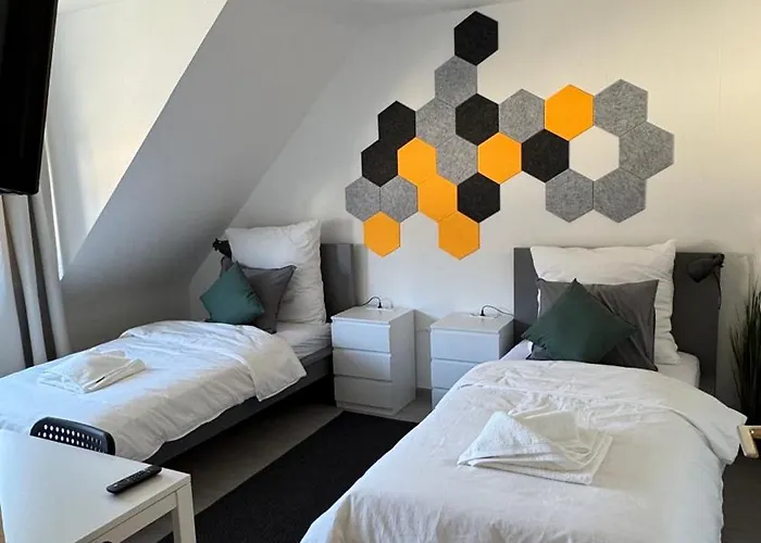 Apartment A L 2 L 4 Beds L Tv L Wifi L Kitchen L Parking L Autobahn