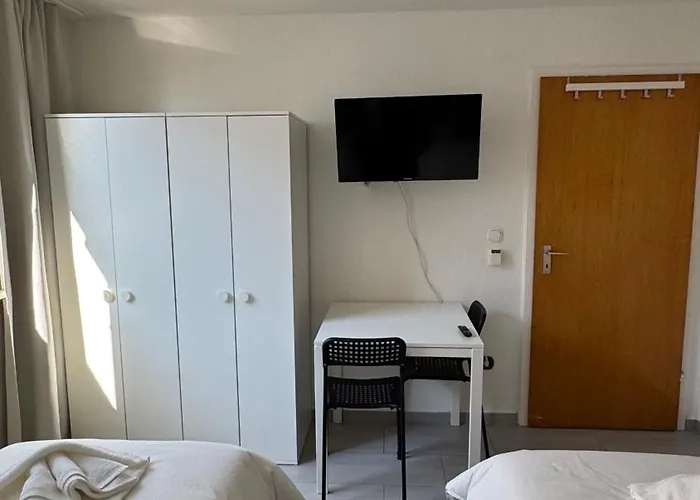 Apartment A L 2 L 4 Beds L Tv L Wifi L Kitchen L Parking L Autobahn Duisburg